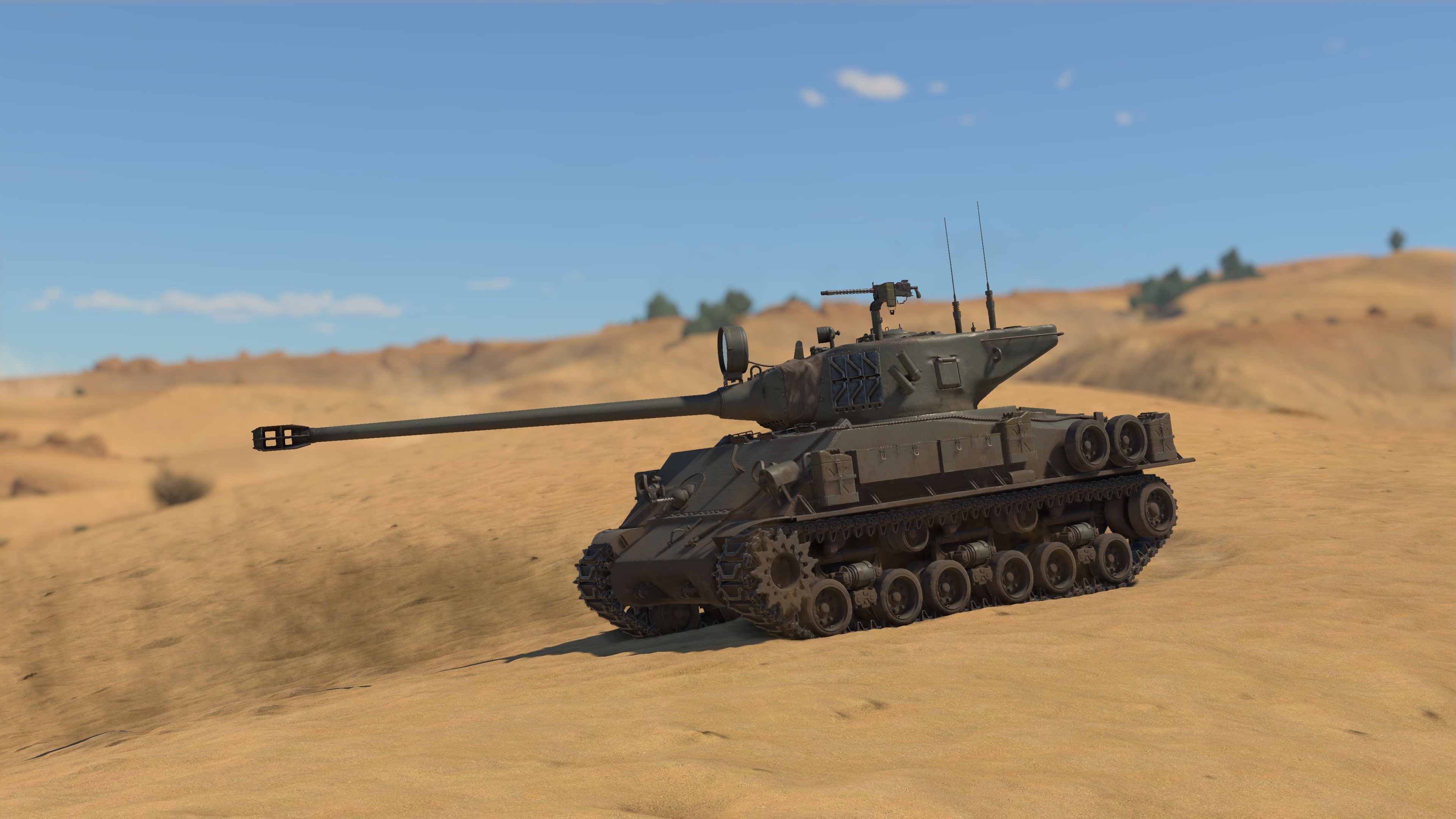War Thunder — Super Sherman M51 on PS4 — price history, screenshots